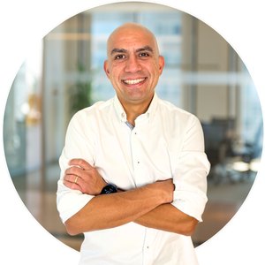 Víctor Olave